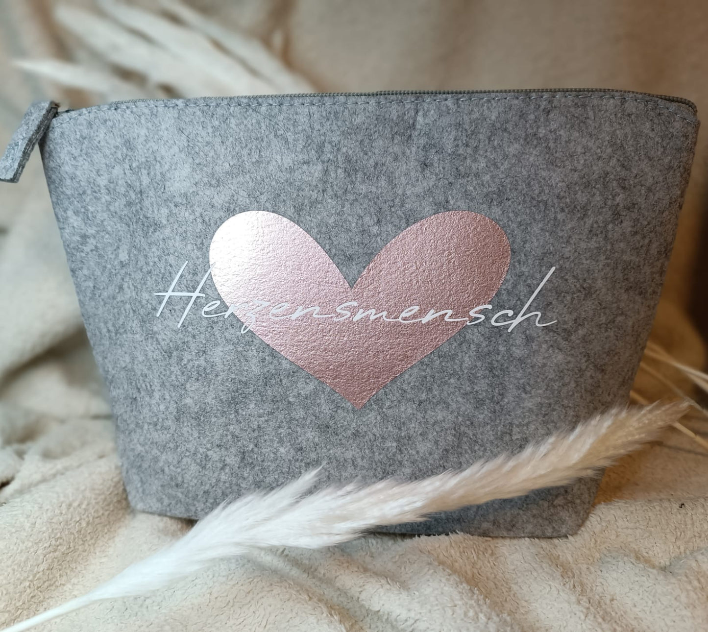 Trousse de toilette trousse de maquillage en feutre personnalisée coeur & texte souhaité