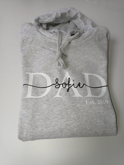 papa hoodie, dad hoodie personalisiert mit kindernamen und geburtsjahre, geschenk zu weihnachten